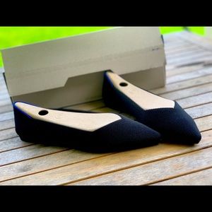 Rothy’s solid black The Point